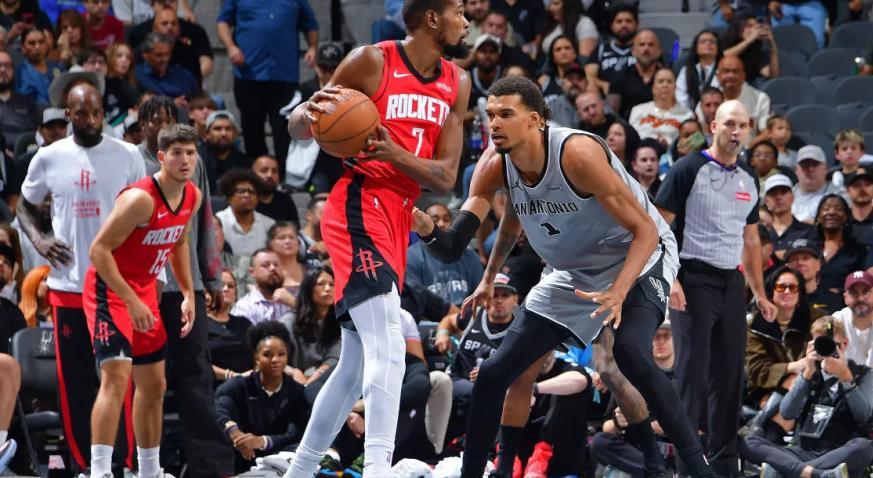 OD体育-KD18+4+7！火箭14分逆转马刺，看数据：他是头号功臣！